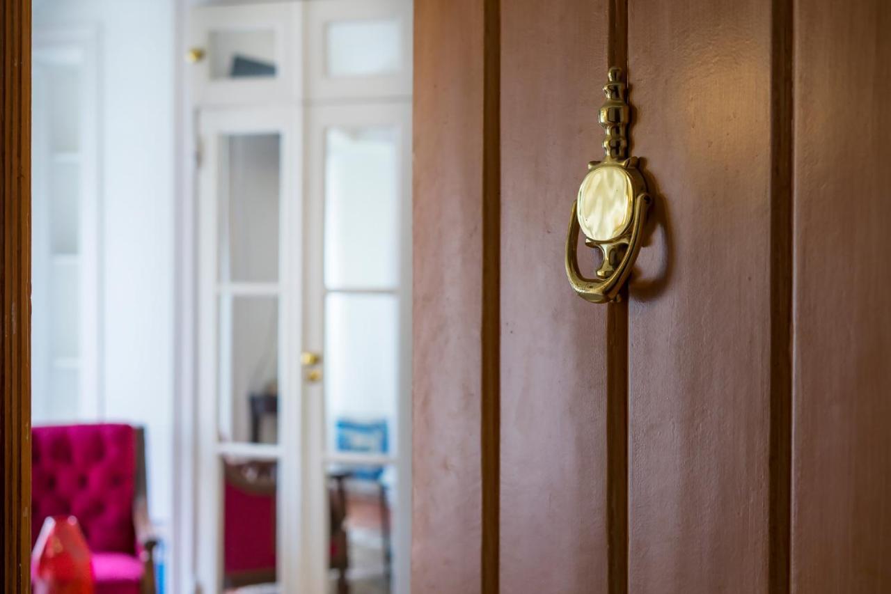 Romantic Apartment + Tejo River View Lisbon Exterior photo